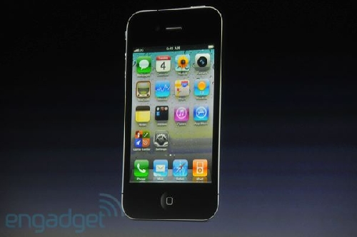 http://www.blogcdn.com/www.engadget.com/media/2011/10/iphone5apple2011liveblogkeynote1390.jpg