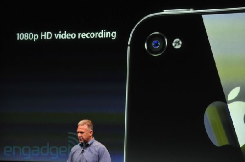 http://www.blogcdn.com/www.engadget.com/media/2011/10/iphone5apple2011liveblogkeynote1465.jpg