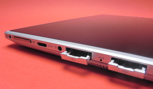Porturi ASUS Eee Slate B121