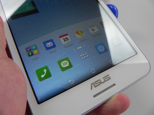 Specificatii ASUS FonePad 7 (FE375CG)