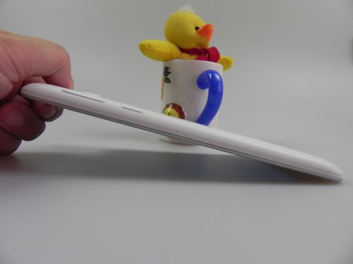 ASUS FonePad 7 (FE375CG) din lateral