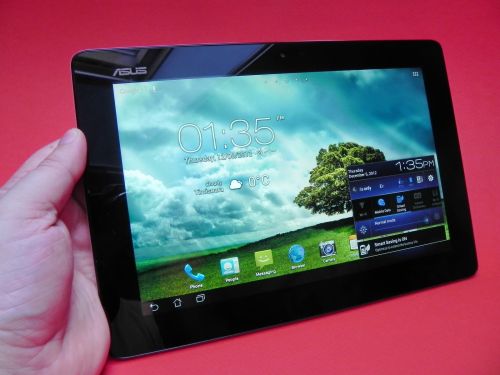 Padfone Station