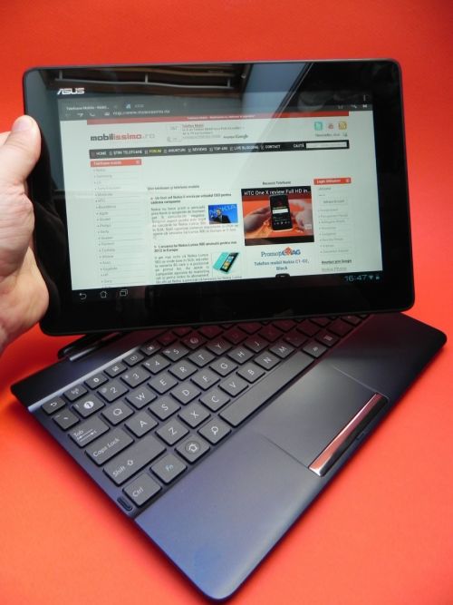 Preview al lui ASUS Transformer Pad 300 - tableta momentului? (Video)