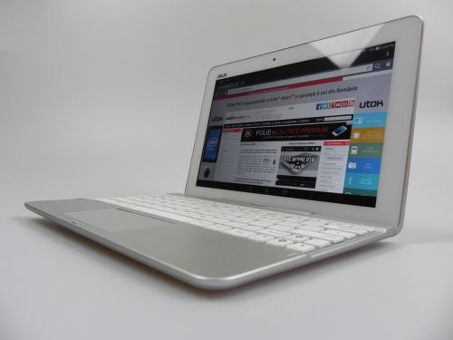 Pret ASUS Transformer Pad TF103C Review