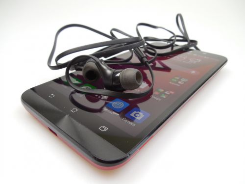 ASUS ZenFone 2 scos din cutie