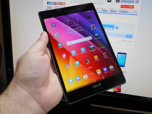 Display-ul lui ASUS ZenPad S 8.0