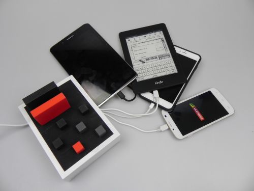 Avantree Powerhouse Review: stație USB de Încărcare pentru 4 terminale mobile, cu design câștigător de premii (Video)