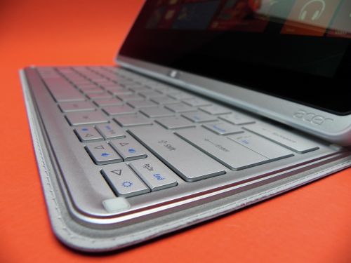 Tastatura Acer Iconia W700