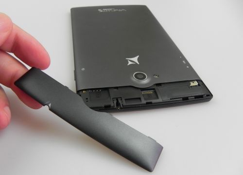 Slot-uri SIM si card micro-SD Allview Viva H7S