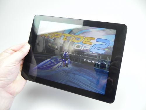 Am testat tableta şi la o sesiune de gaming de 15 minute în titlul Riptide GP2, atingând un excelent 31.3 grade Celsius, probabil cea mai scăzută valoare măsurată la Mobilissimo.ro