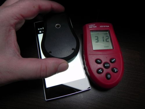 La testul de luminozitate am atins 312 LUX