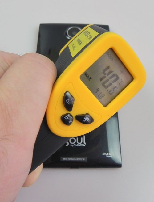 Allview X1 Xtreme se incinge la jocuri