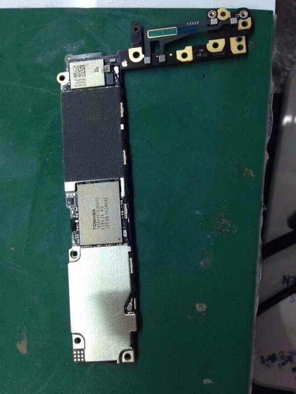 Apple iPhone 6L