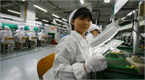 Apple dezvăluie o listă oficială a furnizorilor săi