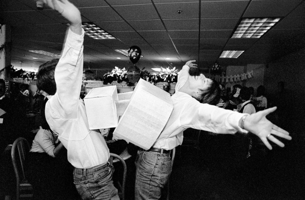 Iată câteva fotografii cu Steve Jobs care au fost pentru prima oară date publicității