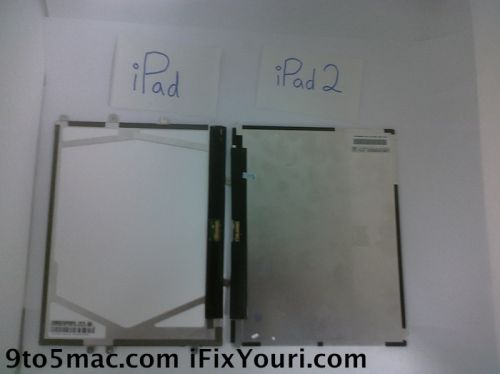 Display-ul lui iPad 2, fotografiat și comparat cu cel de pe primul iPad