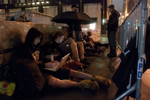 In asteptarea lui iPhone 3GS