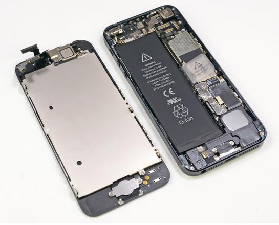 iPhone 5 la iFixit