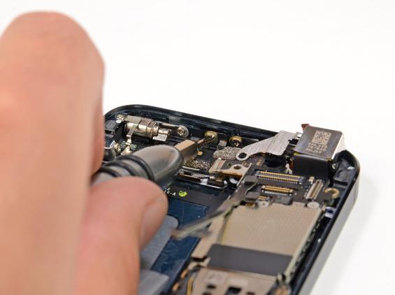 iPhone 5 dezasamblat