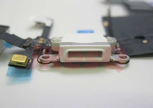Prim planuri cu noii conectori de pe iPhone 5 și iPad Mini Își fac apariția pe web