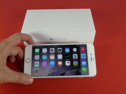 iPhone 6 Plus unboxing