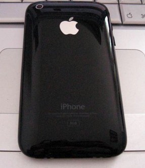 Apple: Prima imagine cu iPhone 2.0!