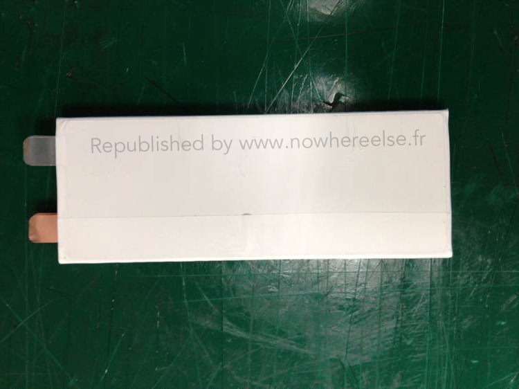 Bateria lui iPhone 6 În versiunea de 5.5 inch ajunge și ea pe web sub formă de fotografii