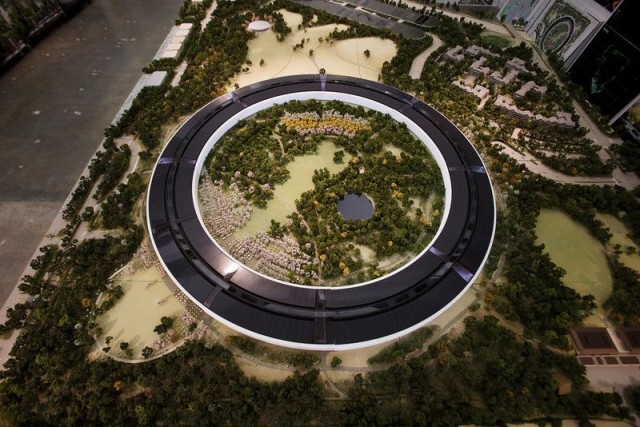 Iată noi machete ale campusului Apple cu design de OZN