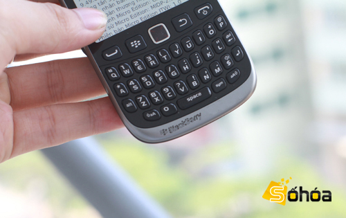 BlackBerry Curve 9320 apare Într-o sesiune hands-on