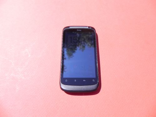 HTC Desire S display in bataia soarelui