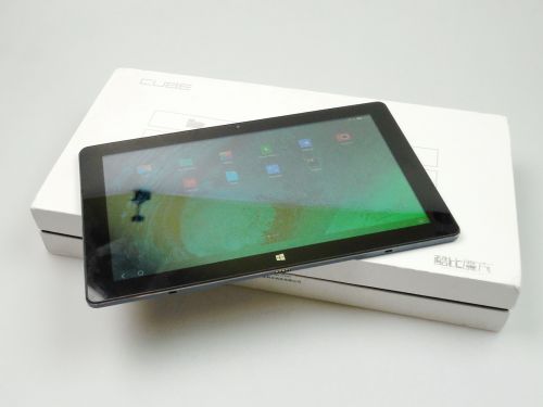Cube i7 Remix Unboxing: ca un Surface Pro 