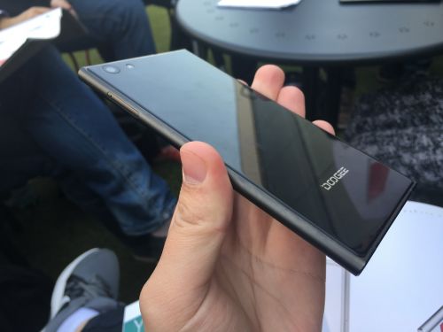 Doogee Y300