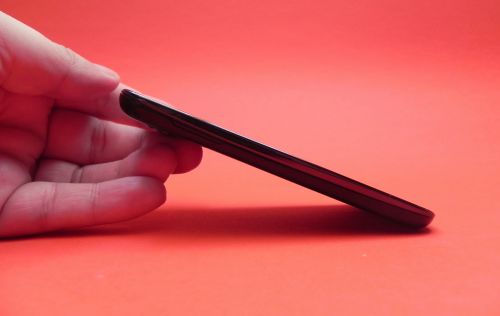 Specificatii Review E-Boda Eruption V200 Quad Core