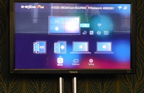 E-Boda a lansat dispozitivul Full Stream; acesta oferă redare via wireless a conținutului de pe smartphone, tabletă sau laptop