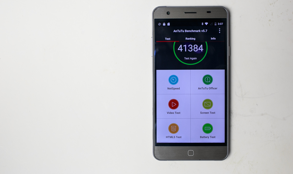 Faimosul smartphone Elephone P7000 primeşte un test benchmark, obţine peste 41.000 de puncte în AnTuTu