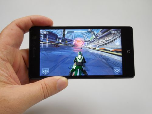 Elephone Trunk, gaming