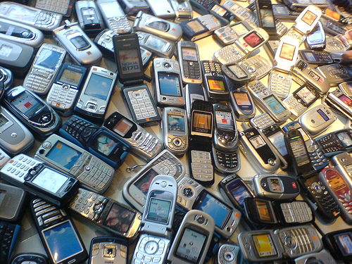 Gramada de telefoane