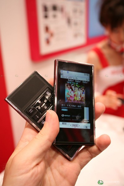 Concept NTT DoCoMo si Fujitsu
