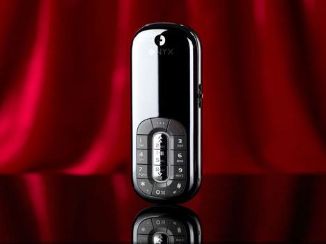 Gadgets: Onyx prezinta telefonul Liscio