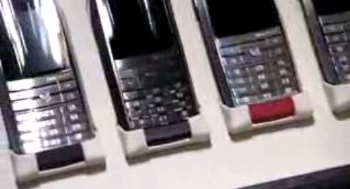 Gadgets: Telefonul Tag Heuer Meridiist, noul Vertu sau mai mult?