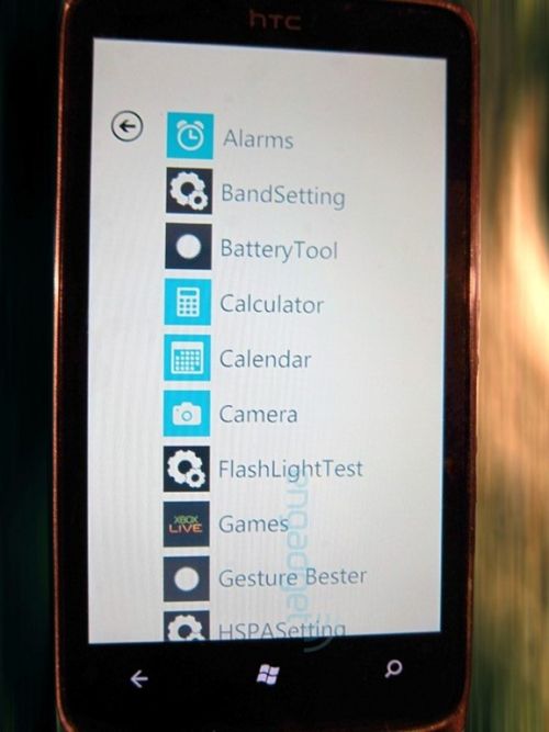 Primul HTC WP7