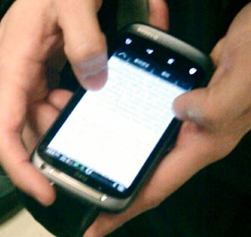 HTC Desire2 fotografiat sub formă de prototip?