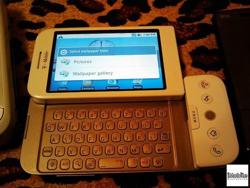 HTC: HTC Dream, primul telefon Android intr-o imagine 100% reala