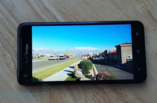 Review Engadget: cameră excelentă, procesor foarte bun