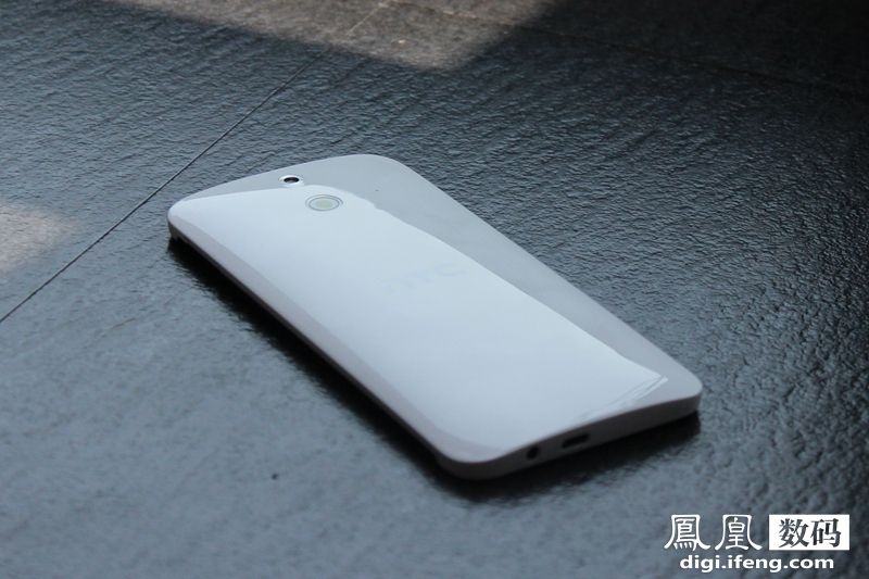 HTC One (E8)