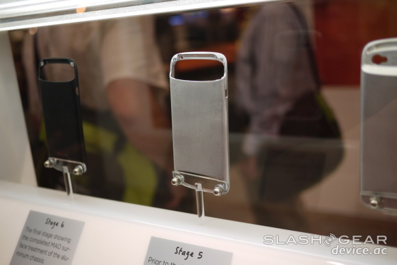 Cum se obţine învelişul ceramic al lui HTC One S? Iată răspunsul! (Video)