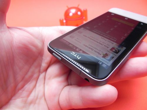 HTC One V review