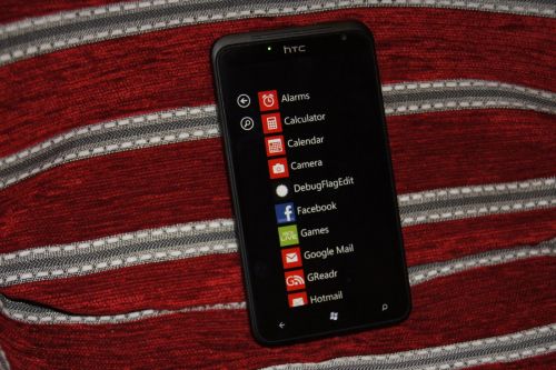 De ce aș cumpăra un HTC Titan? 
