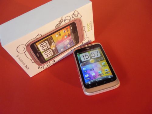 HTC Wildfire S scos din cutie