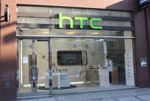 HTC îşi recunoaşte greşelile, învaţă din ele... sperăm